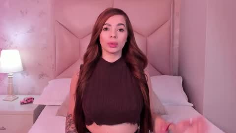   ambarsulliva  online show from February 20, 2025, 11:53 am