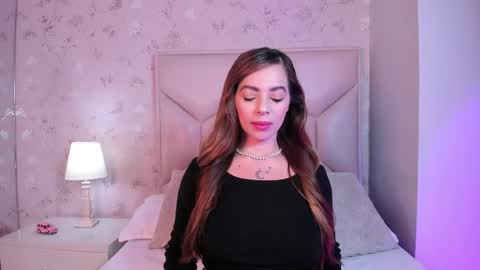   ambarsulliva  online show from February 2, 2026, 11:31 am