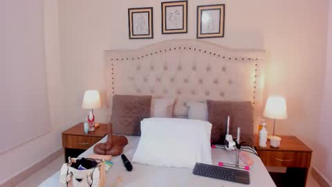 Snapshot of noa_morena chatting on September 29, 2025, 12:54 pm NATHALIA MORENO online show from September 29, 2025, 12:54 pm