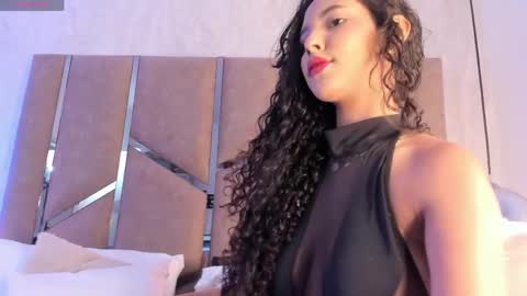 noa_perez_ online show from May 27, 2026, 9:12 pm
