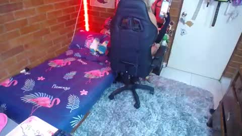 Snapshot of noah420sr chatting on March 11, 2025, 1:01 pm noah420sr online show from March 11, 2025, 1:01 pm