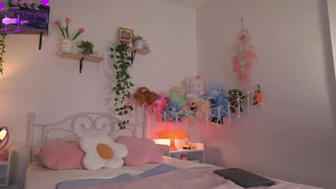 Snapshot of noah__23 chatting on June 5, 2026, 10:37 pm noah__23 online show from June 5, 2026, 10:37 pm