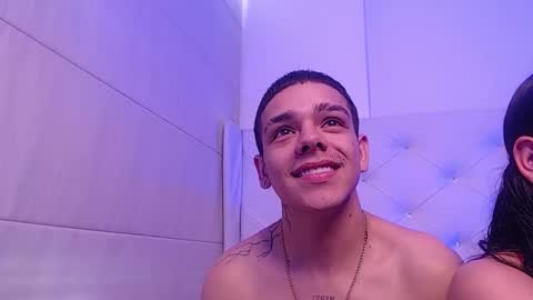 Snapshot of noah_and_kim69 chatting on January 7, 2026, 8:11 pm Zoe online show from January 7, 2026, 8:11 pm