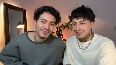 noah_and_steven online show from May 2, 2026, 8:36 pm