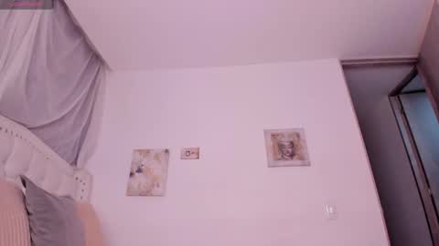 Snapshot of noah_beck42 chatting on September 29, 2025, 11:31 pm Sara online show from September 29, 2025, 11:31 pm