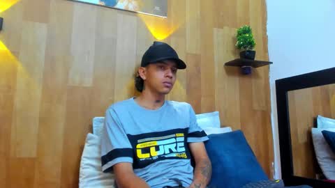 Noah Blake online show from September 19, 2025, 2:35 am