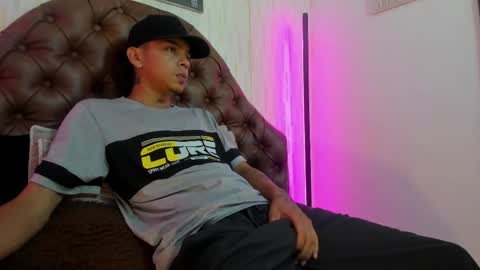 Noah Blake online show from September 30, 2025, 2:38 am