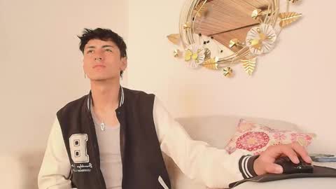 Snapshot of noah_clark_nom chatting on September 22, 2025, 1:24 pm Noah online show from September 22, 2025, 1:24 pm