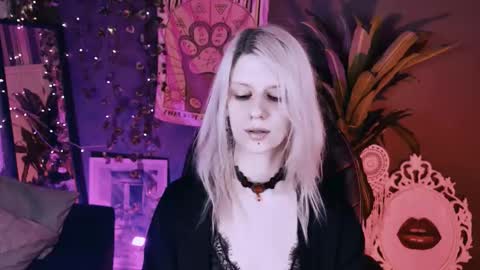 REAL name LiaDM are always open online show from March 25, 2026, 1:28 pm