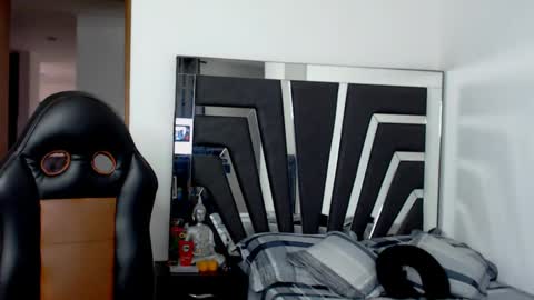 Snapshot of noah_harris01 chatting on December 19, 2024, 10:00 pm Noah Harris01 online show from December 19, 2024, 10:00 pm