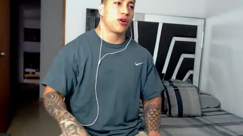 Snapshot of noah_harris01 chatting on February 10, 2025, 11:46 am Noah Harris01 online show from February 10, 2025, 11:46 am