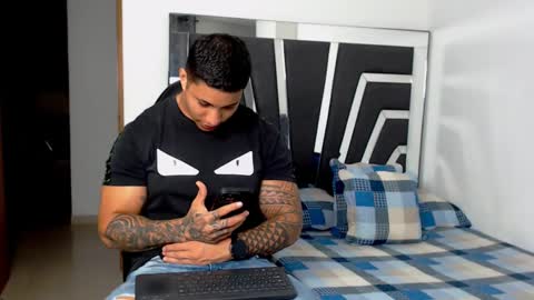 Snapshot of noah_harris01 chatting on March 11, 2025, 1:37 am Noah Harris01 online show from March 11, 2025, 1:37 am