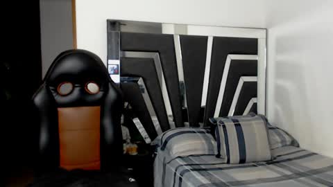 Snapshot of noah_harris01 chatting on September 10, 2025, 9:53 am Noah Harris01 online show from September 10, 2025, 9:53 am