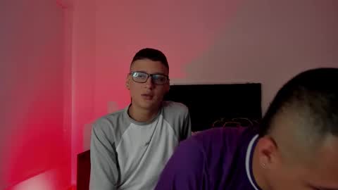 Snapshot of noah_jayden chatting on September 27, 2025, 6:02 pm Noah Jayden online show from September 27, 2025, 6:02 pm