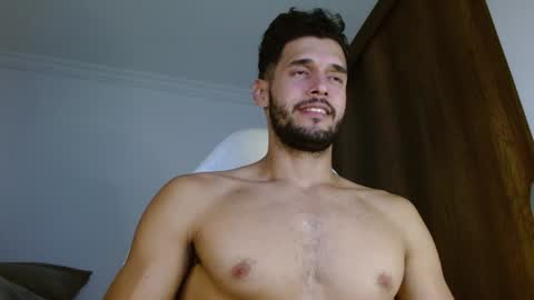 Snapshot of noah_jhonsonn chatting on January 9, 2025, 5:02 am Noah online show from January 9, 2025, 5:02 am