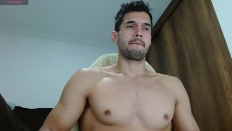 Snapshot of noah_jhonsonn chatting on March 8, 2025, 11:16 am Noah online show from March 8, 2025, 11:16 am
