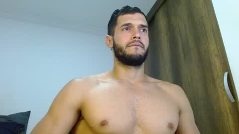 Snapshot of noah_jhonsonn chatting on June 25, 2026, 11:15 am Noah online show from June 25, 2026, 11:15 am