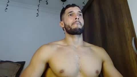 Snapshot of noah_jhonsonn chatting on July 2, 2026, 12:00 pm Noah online show from July 2, 2026, 12:00 pm