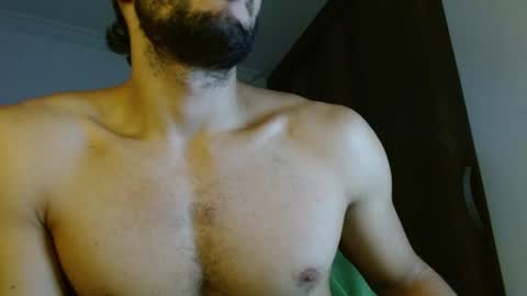 Snapshot of noah_jhonsonn chatting on July 22, 2026, 11:35 am Noah online show from July 22, 2026, 11:35 am
