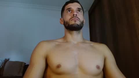 Snapshot of noah_jhonsonn chatting on July 31, 2026, 4:06 pm Noah online show from July 31, 2026, 4:06 pm
