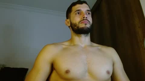 Snapshot of noah_jhonsonn chatting on August 8, 2026, 11:45 am Noah online show from August 8, 2026, 11:45 am