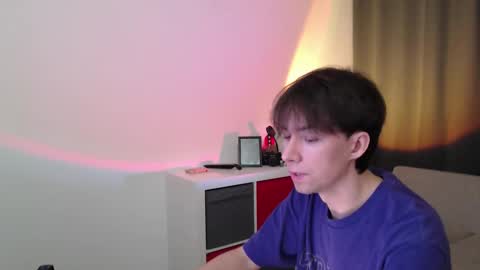 noah_lawson online show from September 14, 2025, 8:41 pm
