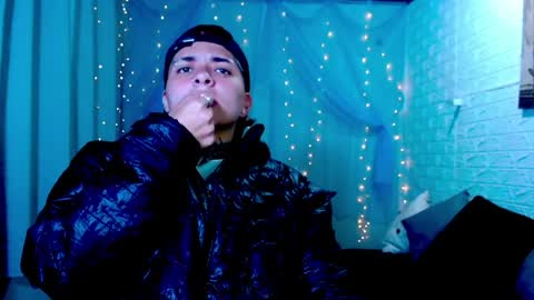 noah hehim    online show from March 31, 2026, 3:08 am