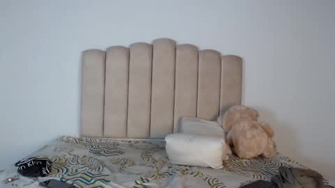 noah_smith01 online show from February 3, 2026, 3:37 am