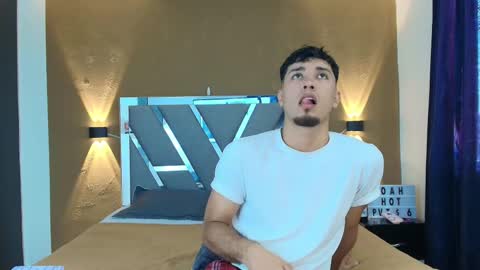 Snapshot of noah_smith05 chatting on March 7, 2026, 7:55 pm noah online show from March 7, 2026, 7:55 pm