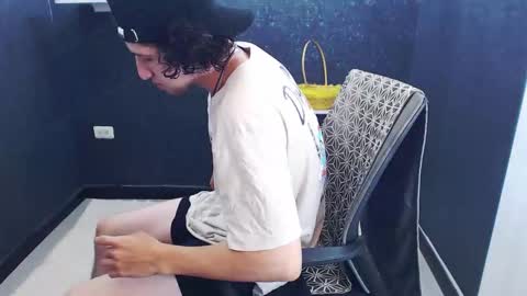 noah_sokolov online show from January 18, 2026, 4:44 pm