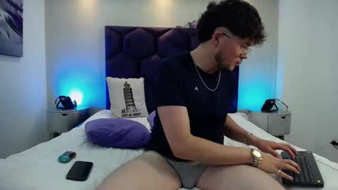 Noah online show from February 3, 2026, 9:31 pm