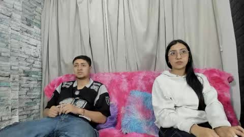 Noahandbunny online show from April 17, 2026, 11:24 am