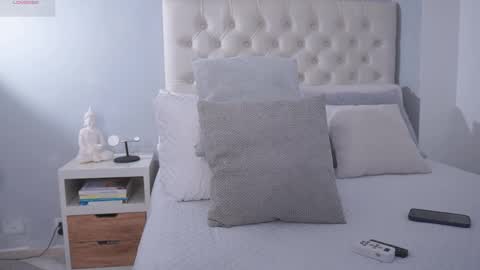 Noah Avery online show from March 11, 2026, 1:44 am