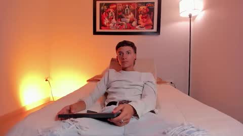 noahh_sky online show from March 18, 2026, 10:13 pm