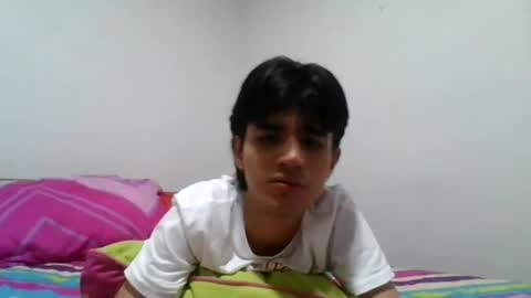 Snapshot of noahtwink__ chatting on October 31, 2025, 2:01 am Noah online show from October 31, 2025, 2:01 am