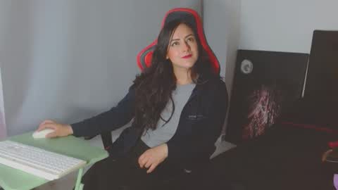 Snapshot of noamartin_ chatting on March 10, 2026, 12:26 am Noamartin online show from March 10, 2026, 12:26 am