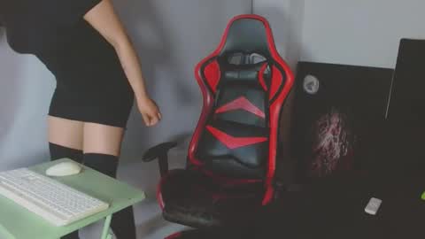 Snapshot of noamartin_ chatting on March 17, 2026, 1:32 am Noamartin online show from March 17, 2026, 1:32 am