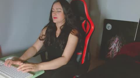 Snapshot of noamartin_ chatting on March 26, 2026, 2:17 am Noamartin online show from March 26, 2026, 2:17 am