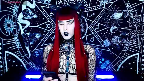 Snapshot of noamy_666 chatting on September 28, 2025, 11:32 pm caroline online show from September 28, 2025, 11:32 pm