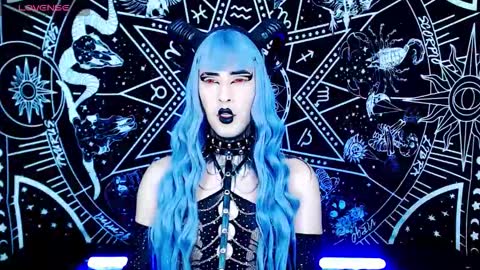 Snapshot of noamy_666 chatting on October 9, 2025, 2:59 pm caroline online show from October 9, 2025, 2:59 pm