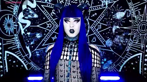 Snapshot of noamy_666 chatting on October 15, 2025, 5:07 am caroline online show from October 15, 2025, 5:07 am