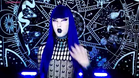 Snapshot of noamy_666 chatting on October 29, 2025, 2:14 am caroline online show from October 29, 2025, 2:14 am