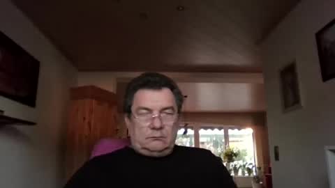 nobbie44 online show from March 3, 2025, 4:35 pm