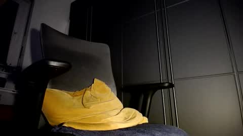 Snapshot of nobodyisperfect80 chatting on March 27, 2026, 11:59 pm nobodyisperfect80 online show from March 27, 2026, 11:59 pm