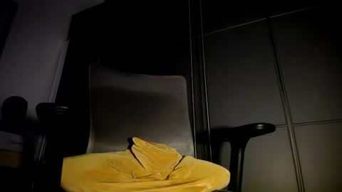 nobodyisperfect80 online show from August 3, 2026, 11:41 pm