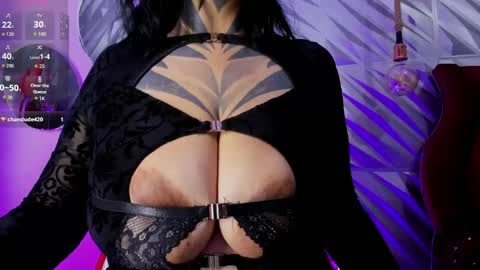 Alisson  online show from May 12, 2026, 9:01 pm