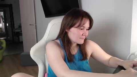 nodarell online show from December 2, 2025, 2:23 pm