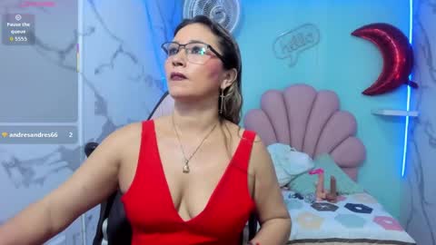 noelia_milfs online show from May 9, 2026, 1:33 am