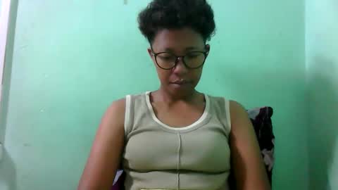 Snapshot of noellah chatting on September 26, 2025, 4:05 am noellah online show from September 26, 2025, 4:05 am