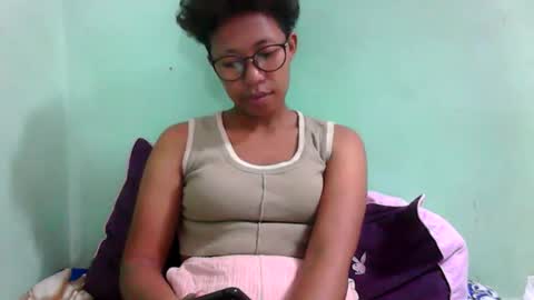 Snapshot of noellah chatting on October 20, 2025, 8:04 am noellah online show from October 20, 2025, 8:04 am